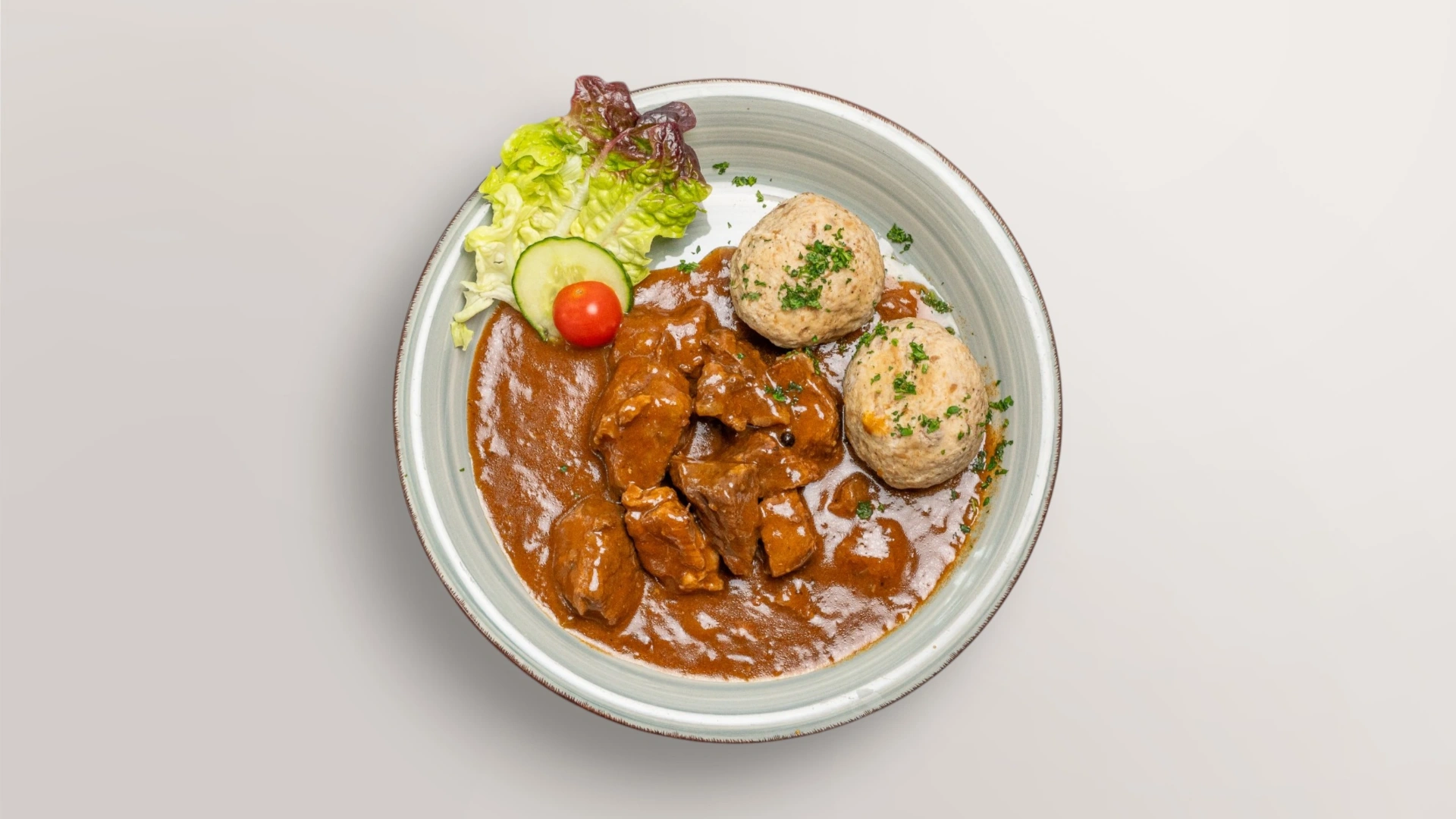 Braumeistergulasch mit Semmelknödel