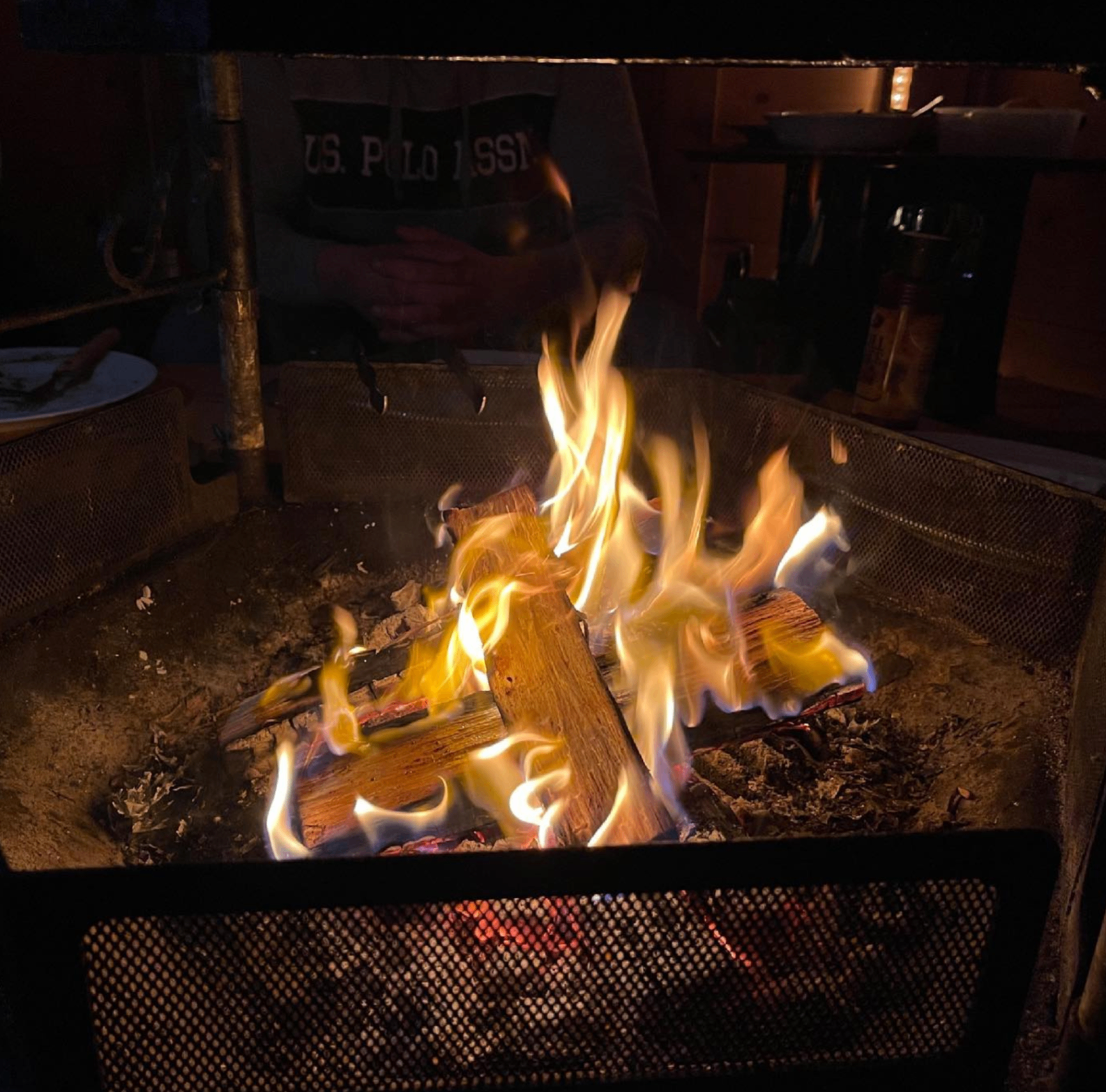 Grillhütte - Einzigartiges Ambiente mit offenem Feuer